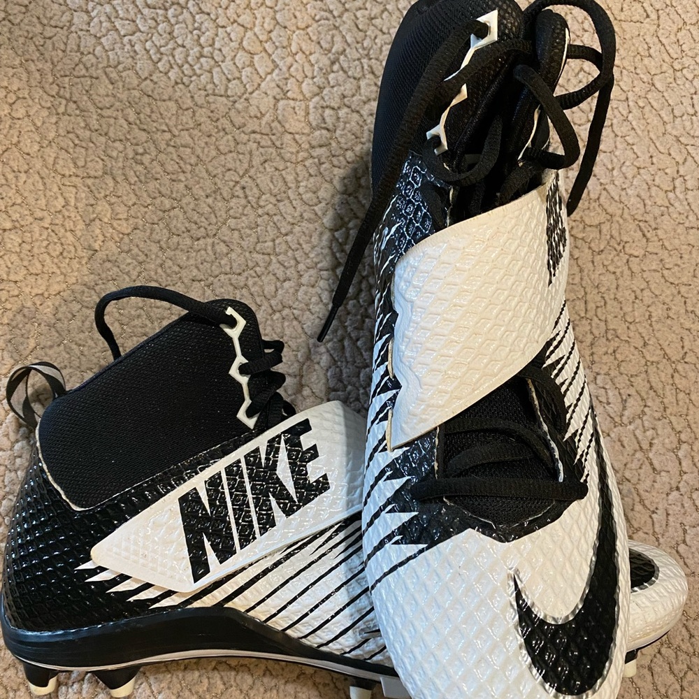 Men’s Nike Strike Pro Cleats